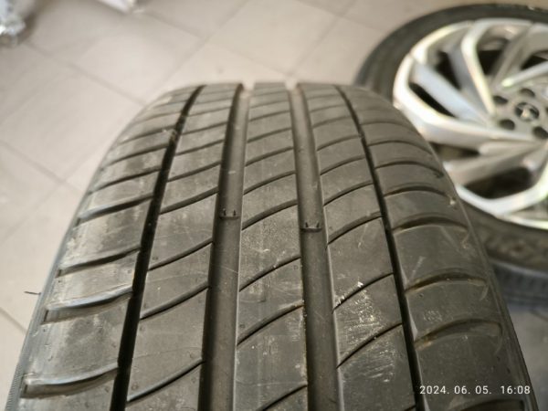 DS DS 7 205 / 55 / R19 / 5×108 / 7,5J / ET38 Alufelni Szett Gumival