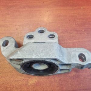 DS DS 7, DS DS 4, DS DS 9, OPEL GRANDLAND X, RENAULT CLIO IV, PEUGEOT 3008 II Elektromos Motor Tartó Bak (Fém)