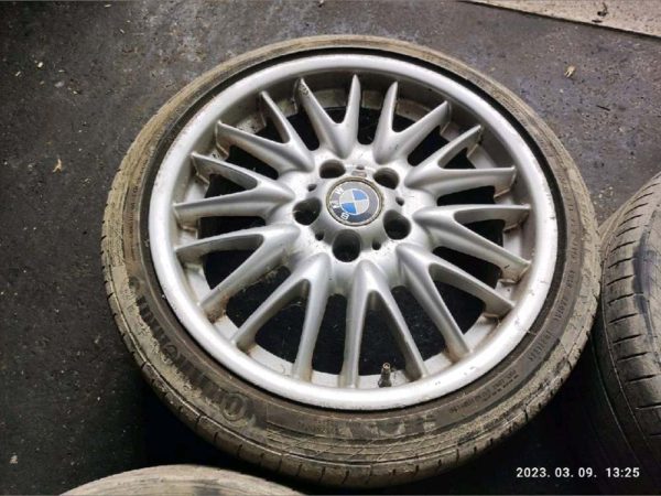 BMW 3 (E46), BMW 3 (E90) M paket alufelni garnitúra