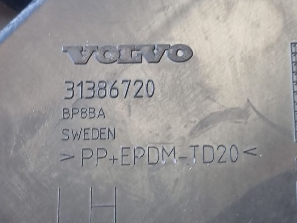 VOLVO S60 II Bal hátsó Lökhárító Tartó (Műanyag)