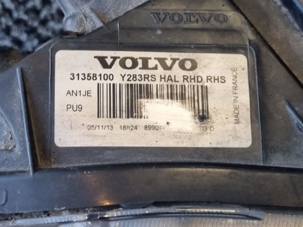 VOLVO S60 II Jobb Fényszóró