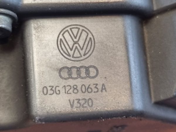 VW TRANSPORTER, VW CADDY, VW EOS, VW GOLF, VW JETTA, VW PASSAT, VW POLO, VW TOURAN, SKODA FABIA, SKODA OCTAVIA, SKODA ROOMSTER, SKODA SUPERB, SEAT ALTEA, SEAT CORDOBA, SEAT IBIZA, SEAT LEON, SEAT TOLEDO, AUDI A3 Fojtószelep (Elektromos) (Motorkód: BRR, BRS)