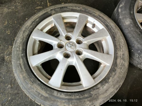 TOYOTA AVENSIS T27 R17 / 5×114,3 / 7,0J / ET45 Alufelni (1 db)