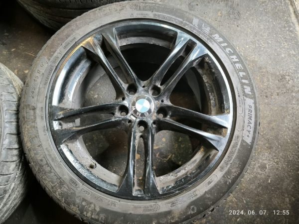 BMW 5 (F10, F18) 245 / 45 / R18 / 5×120 / 8,0J / ET30 Alufelni Szett Gumival