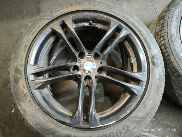 BMW 5 (F10, F18) 245 / 45 / R18 / 5×120 / 8,0J / ET30 Alufelni Szett Gumival