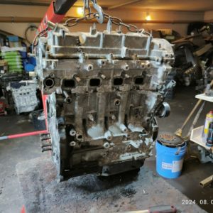 TOYOTA AVENSIS T27 Motor (Fűzött blokk hengerfejjel) (Motorkód: 1AD)